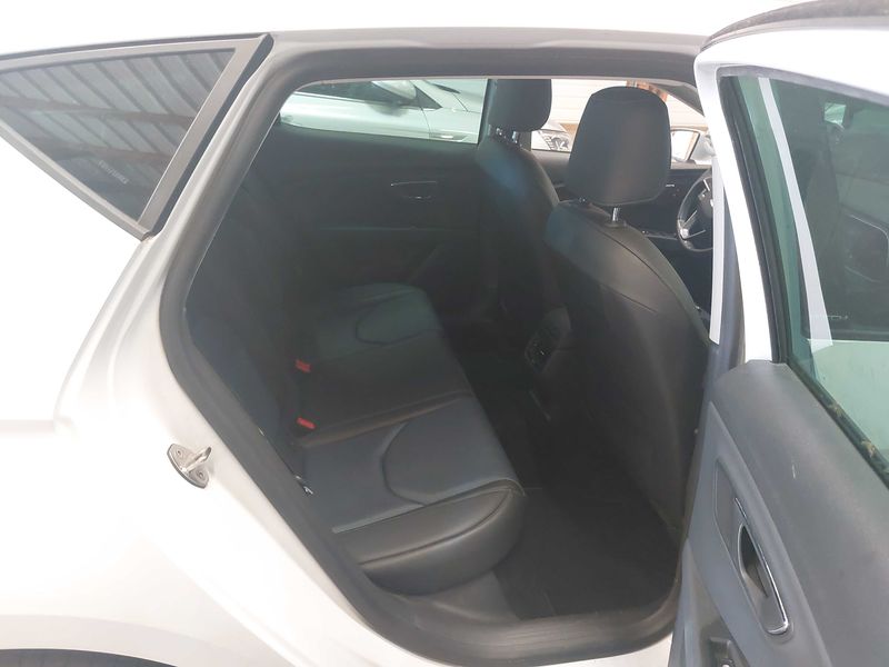 Seat Leon 1.6 TDI I-Tech — zdjęcie 14