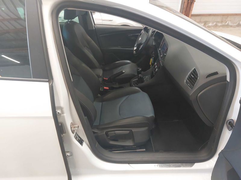 Seat Leon 1.6 TDI I-Tech — zdjęcie 10