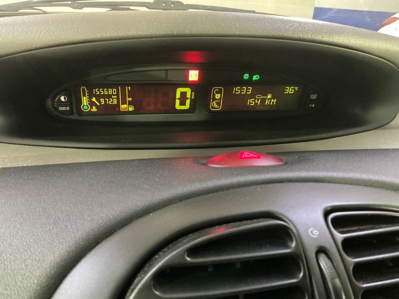Citroen Xsara Picasso 2.0 HDi SX — zdjęcie 4