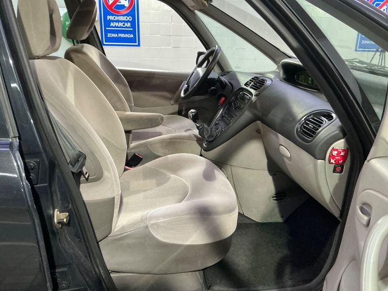 Citroen Xsara Picasso 2.0 HDi SX — zdjęcie 3