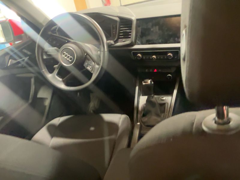 Audi A1 Sportback 30 TFSI advanced — zdjęcie 12