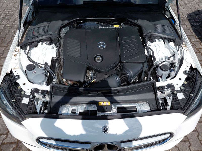 Mercedes-Benz C-Klasse C 200 Mild-Hybrid T Avantgarde — zdjęcie 8