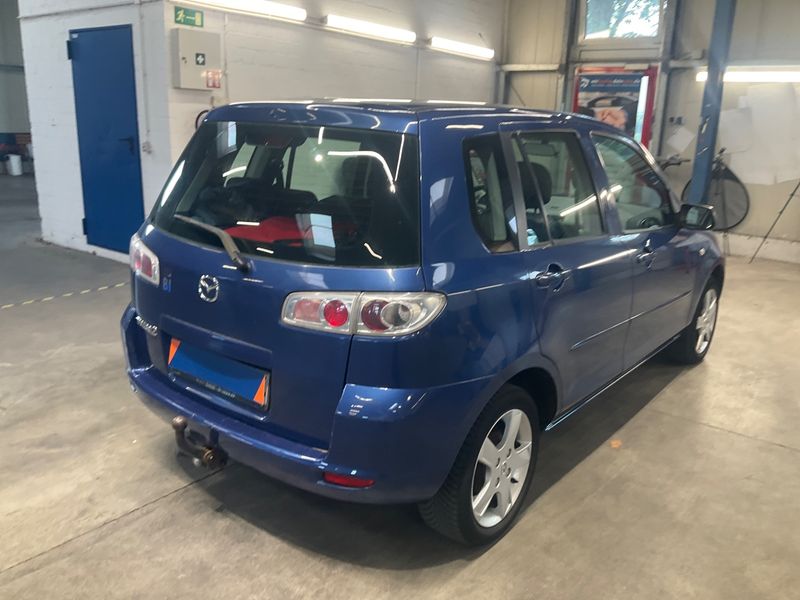 Mazda 2 1.4 Active — zdjęcie 2