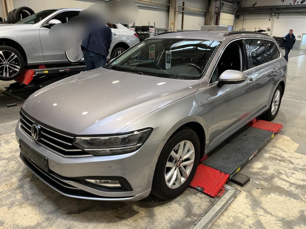 Volkswagen Passat 2023