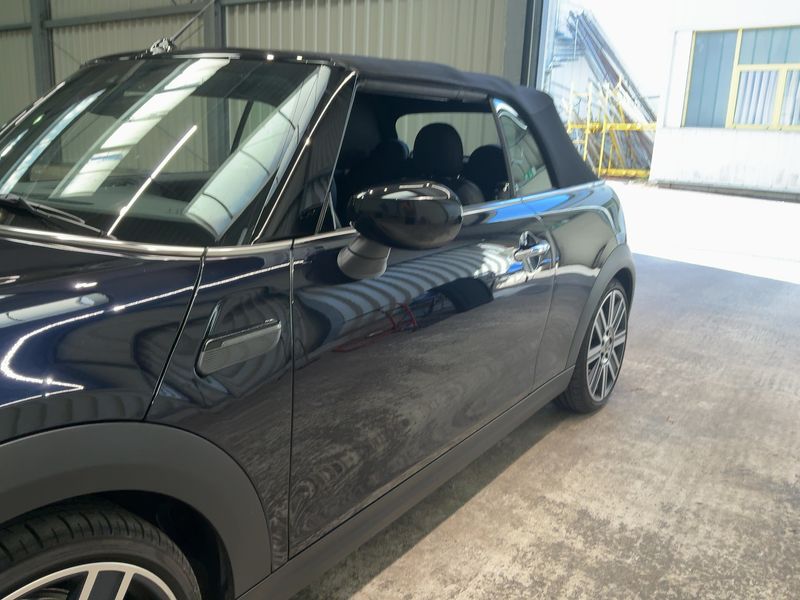 MINI Cabrio Cooper Yours Trim — zdjęcie 2