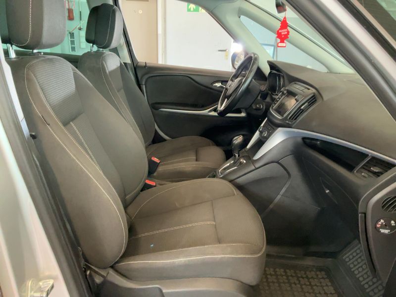 Opel Zafira Tourer 1.4 Turbo Active 2016 – снимка 17