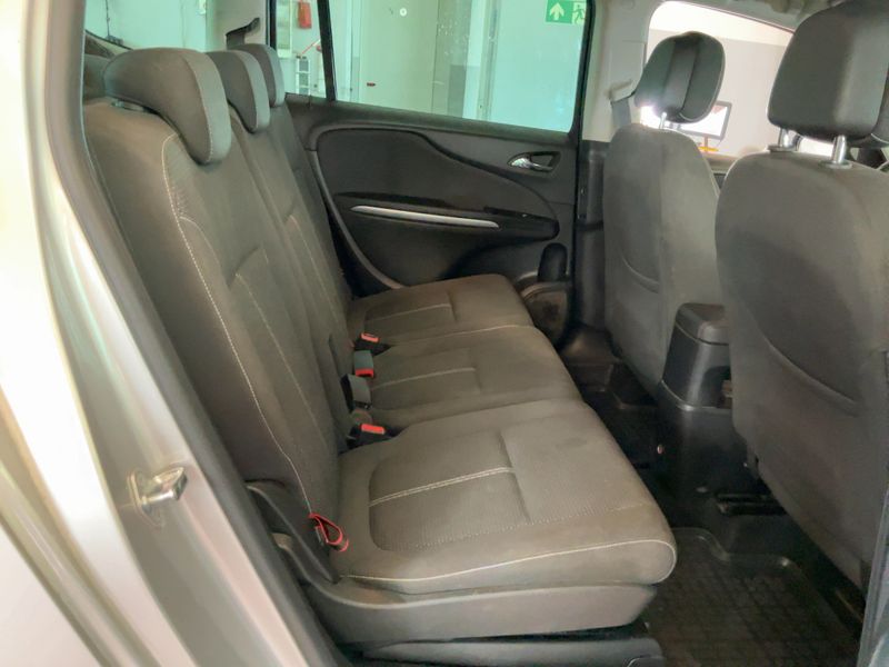 Opel Zafira Tourer 1.4 Turbo Active 2016 – снимка 20
