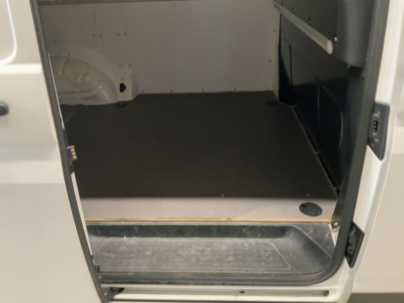 Volkswagen T6 Transporter 2.0 TDI Kasten 4Motion — zdjęcie 14