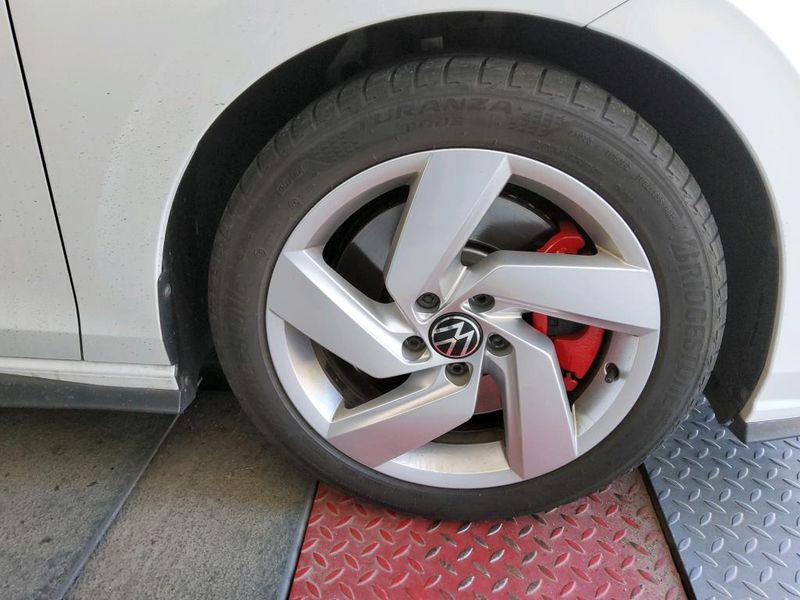 Volkswagen Golf VIII 2.0 TSI GTI — zdjęcie 24