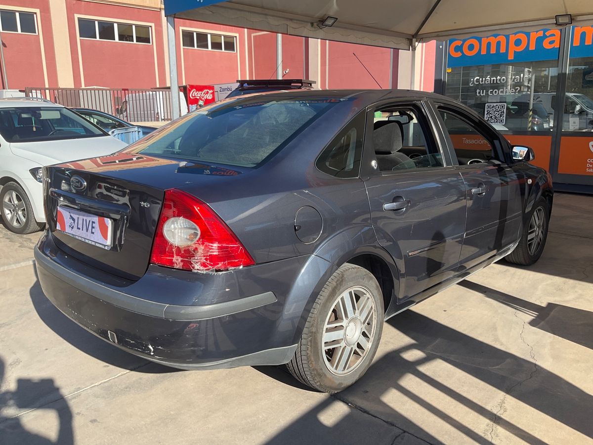 Ford Focus 1.6 Ghia