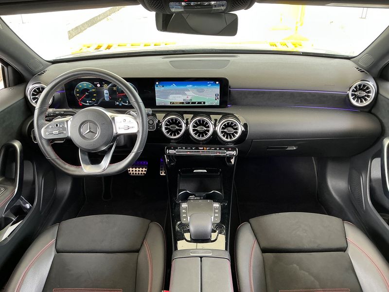 Mercedes-Benz A-Klasse A 180 d AMG Line — zdjęcie 12