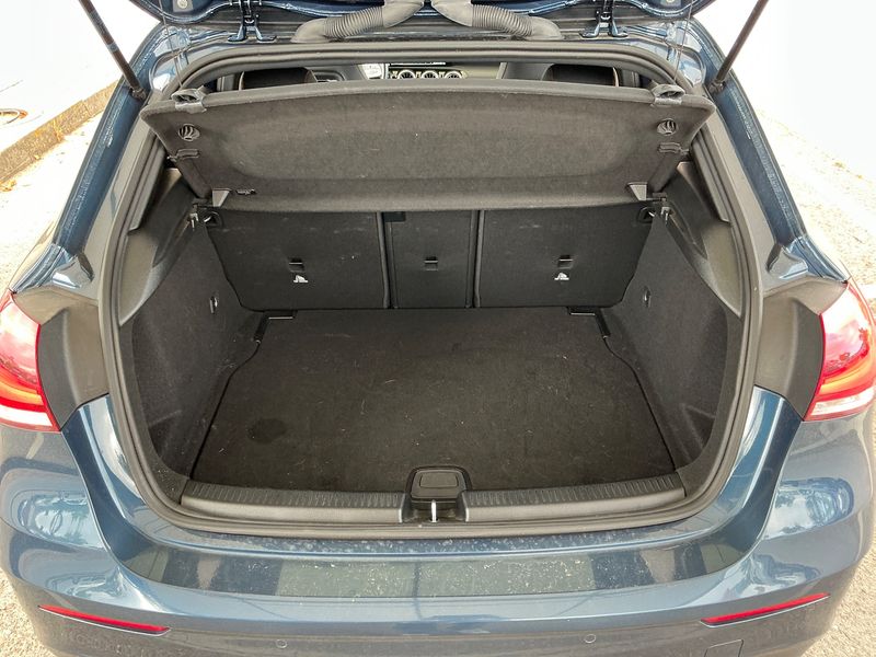 Mercedes-Benz A-Klasse A 180 d AMG Line — zdjęcie 10