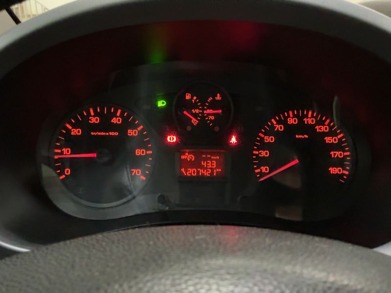 Citroen Berlingo 1.6 HDi XTR — zdjęcie 13