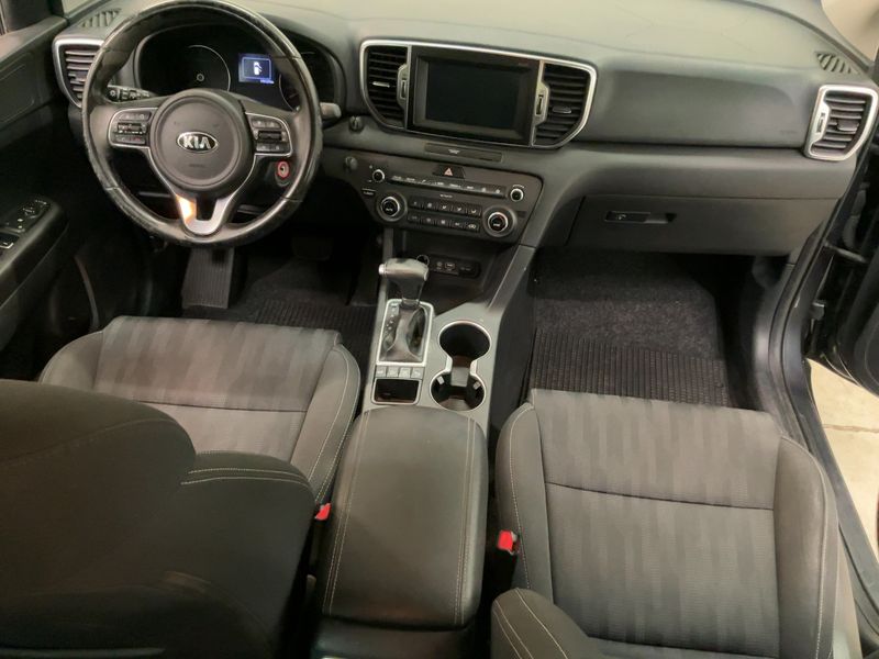 Kia Sportage 1.7 CRDi Cool 2WD — zdjęcie 12