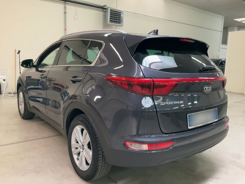 Kia Sportage 1.7 CRDi Cool 2WD — zdjęcie 3