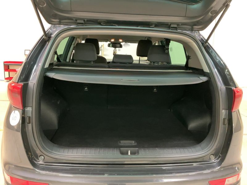 Kia Sportage 1.7 CRDi Cool 2WD — zdjęcie 10