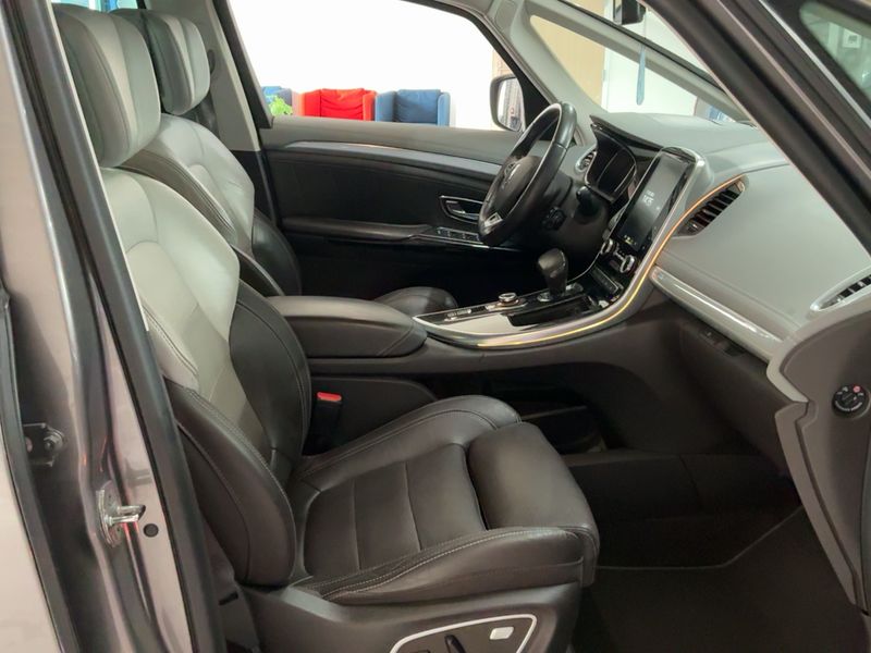 Renault Espace 1.6 dCi Energy Initiale Paris — zdjęcie 11