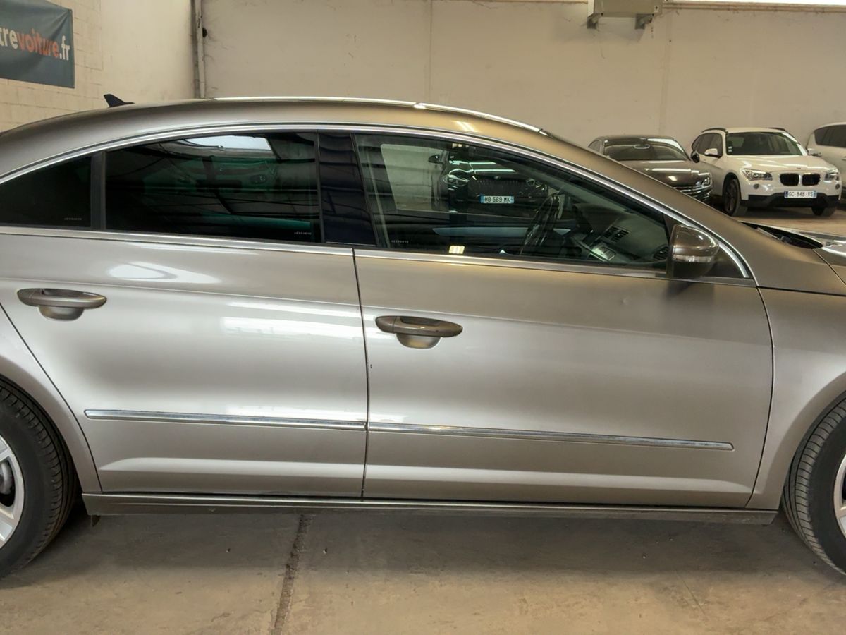 Volkswagen Passat 2010 — photo 11
