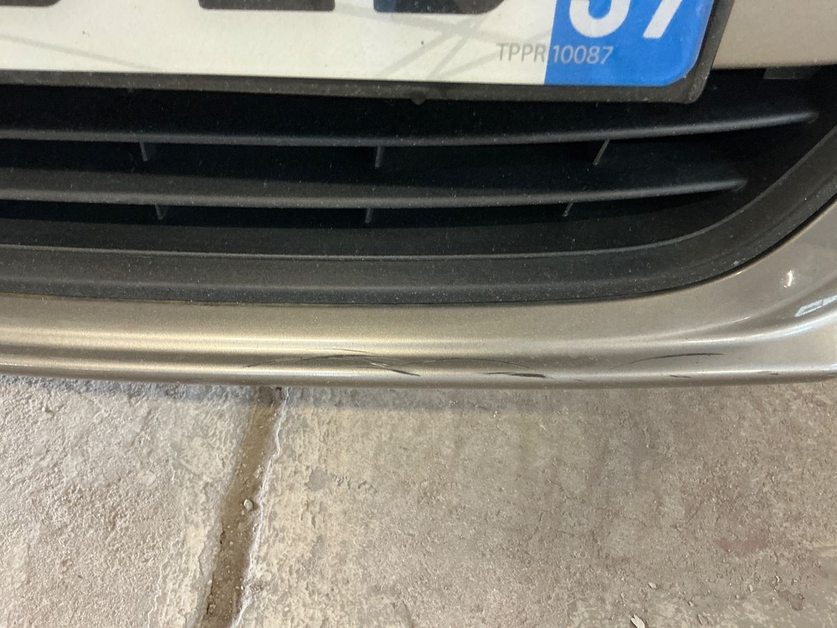 Volkswagen Passat 2010 — photo 42