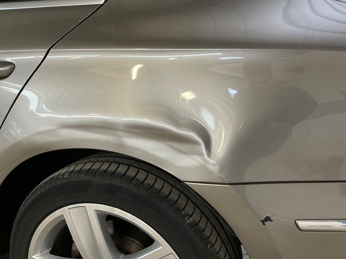 Volkswagen Passat 2010 — photo 40