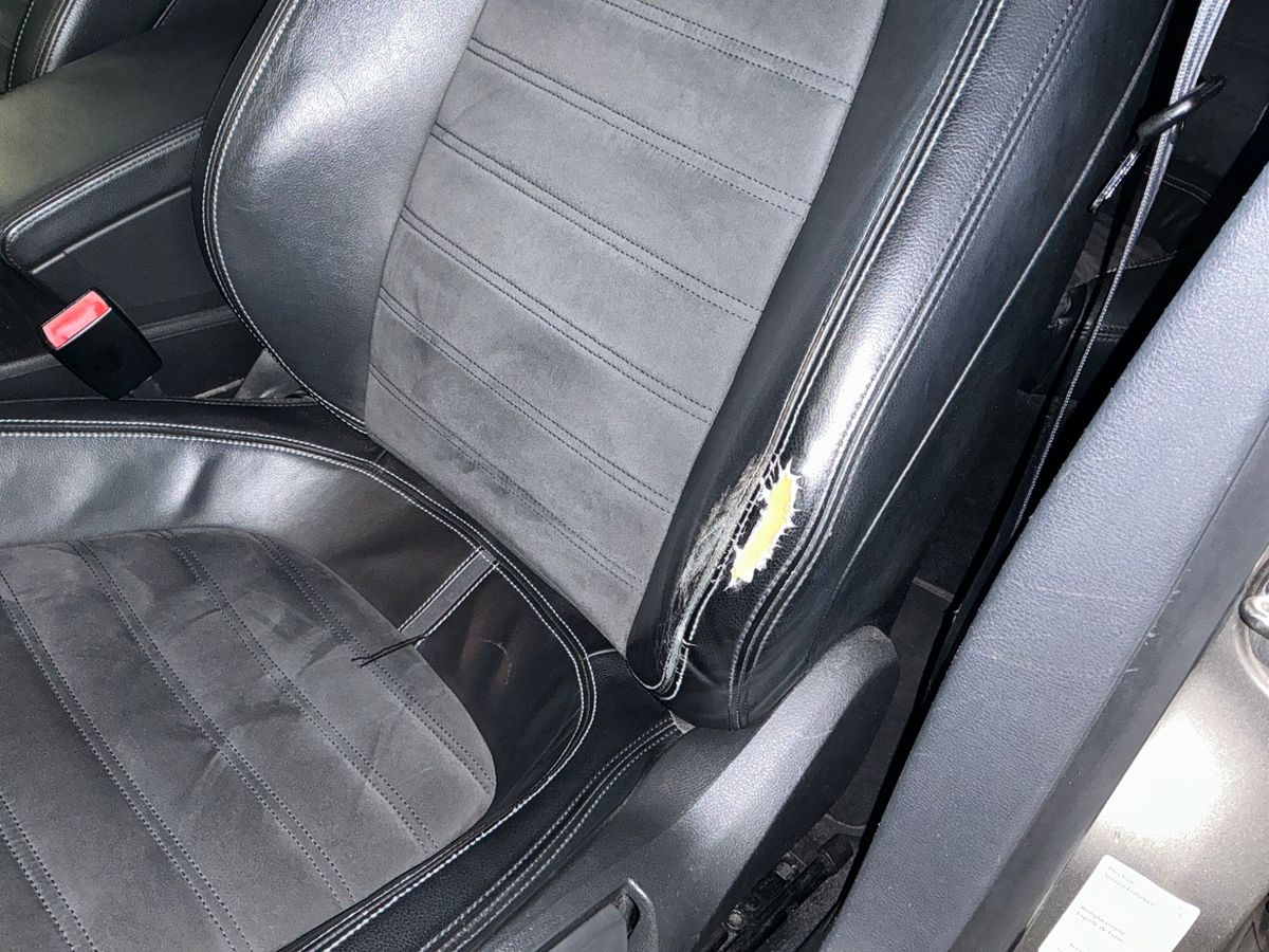 Volkswagen Passat 2010 — photo 37