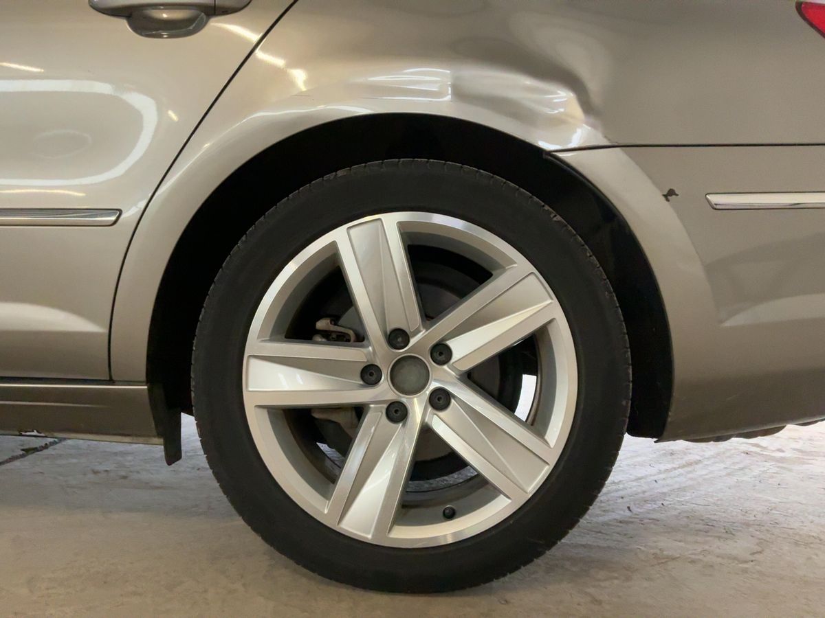 Volkswagen Passat 2010 — photo 6