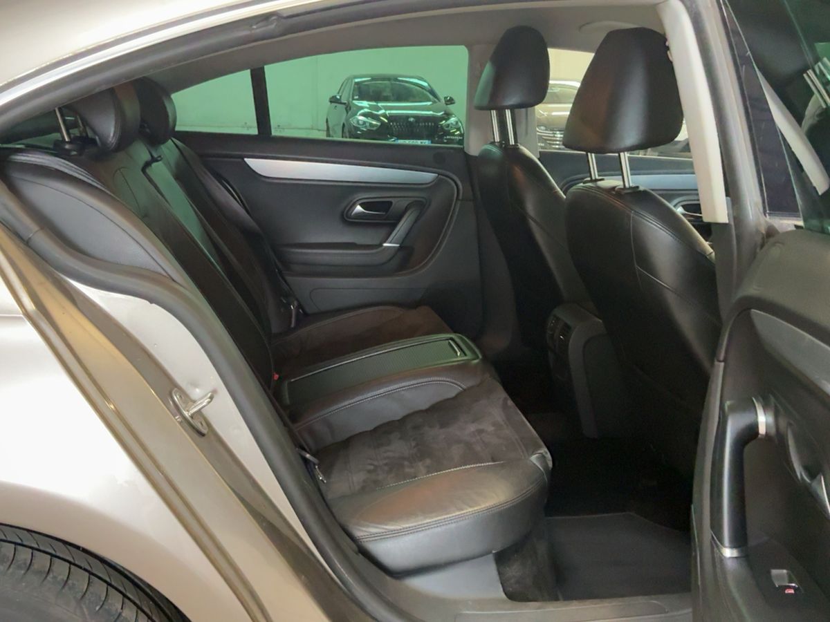 Volkswagen Passat 2010 — photo 20