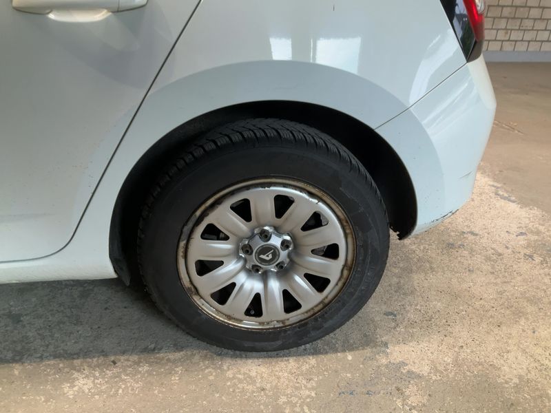 Skoda Fabia 1.4 TDI Edition 2015 – снимка 5