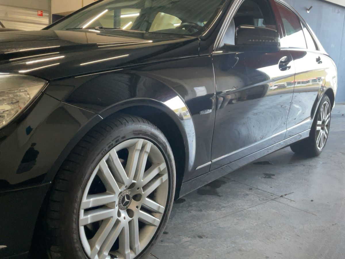 Mercedes-Benz C-Klasse C 200 CGI BlueEfficiency Avantgarde