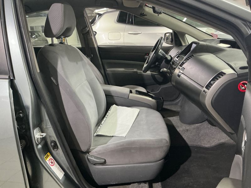 Toyota Prius 1.5 Sol — zdjęcie 3