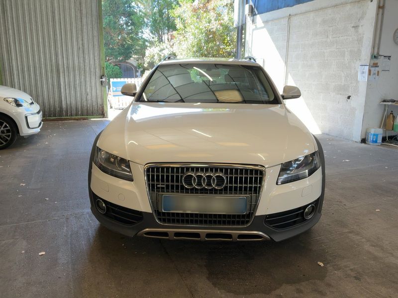 Audi A4 Allroad 2.0 TDI — zdjęcie 9