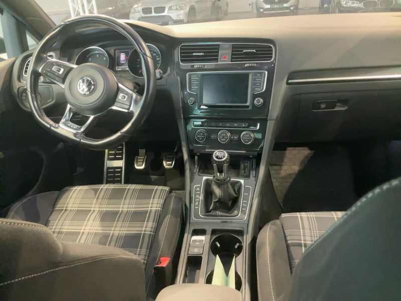 Volkswagen Golf VII 2.0 TDI GTD BlueMotion Tech 2016 – снимка 18