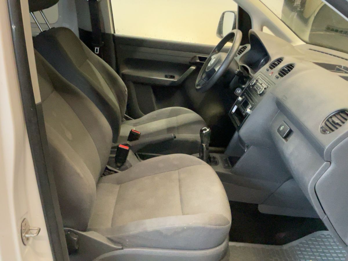 Volkswagen Caddy 2014 — photo 17