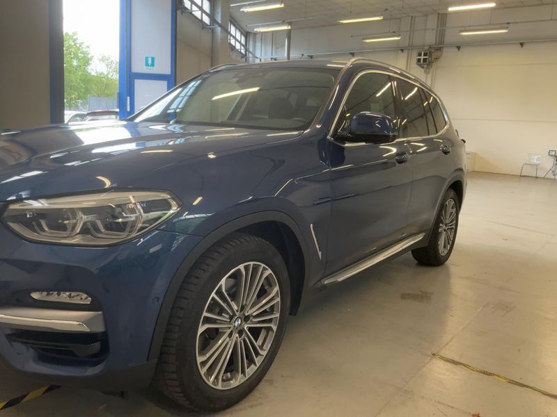BMW X3 xDrive 20d Luxury Line 2018 – снимка 2