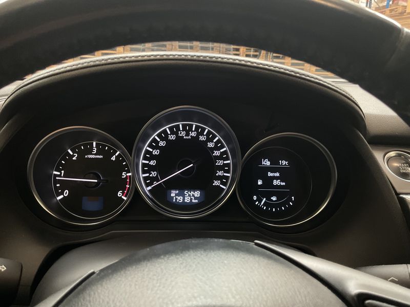 Mazda 6 2.2 Turbodiesel Exceed 2016 – снимка 18