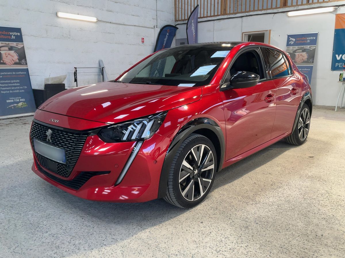 Peugeot 208 2022 — photo 1