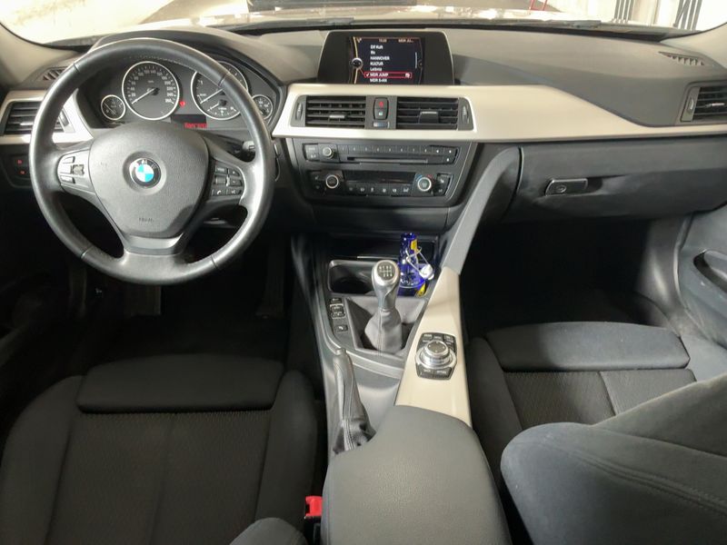 BMW 3er 320d 2013 – снимка 17