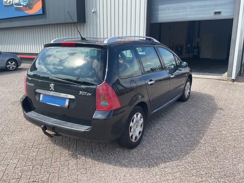 Peugeot 307 1.6 SW — zdjęcie 2