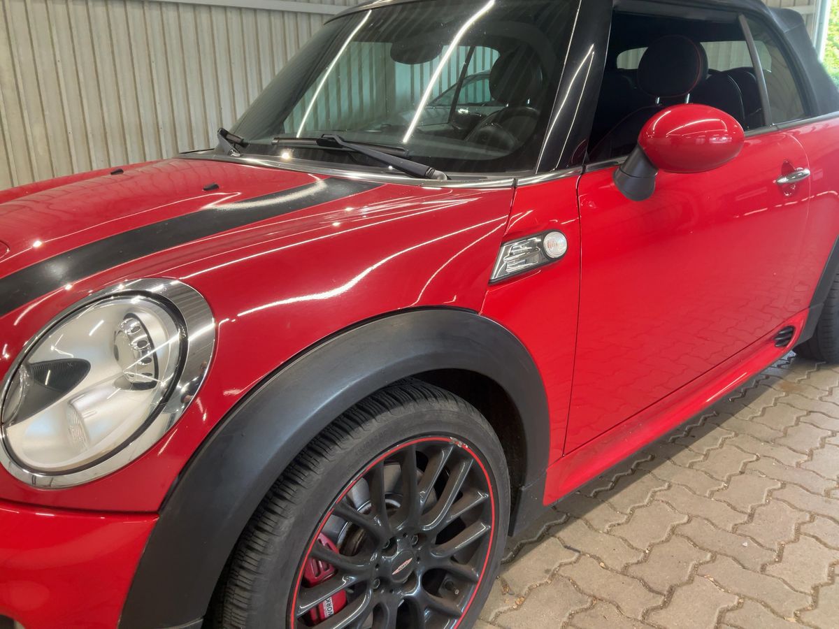 MINI Cabrio John Cooper Works