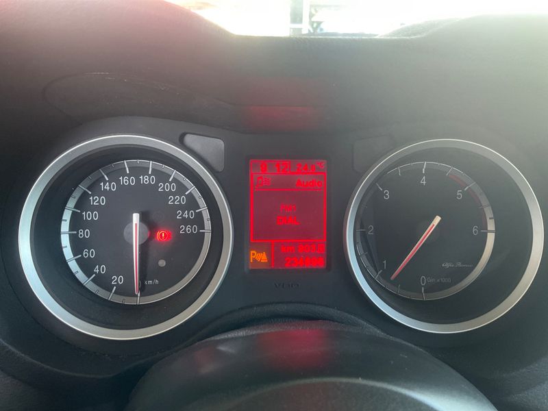 Alfa Romeo Alfa 159 2.4 JTD JTDM Distinctive — zdjęcie 4