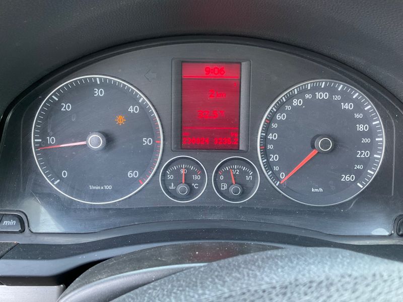 Volkswagen Golf V 1.9 TDI Comfortline — zdjęcie 4