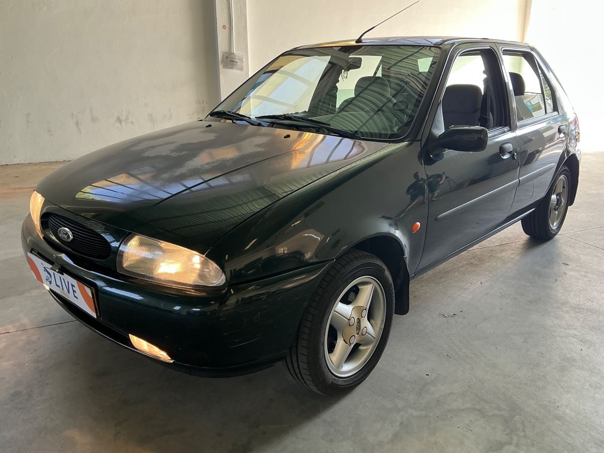 Ford Fiesta 1998 — photo 1
