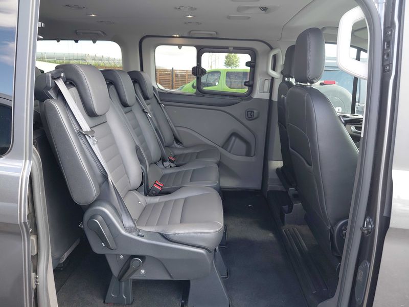 Ford Tourneo Custom 2.0 TDCi 320 L1 Tourneo Titanium — zdjęcie 14