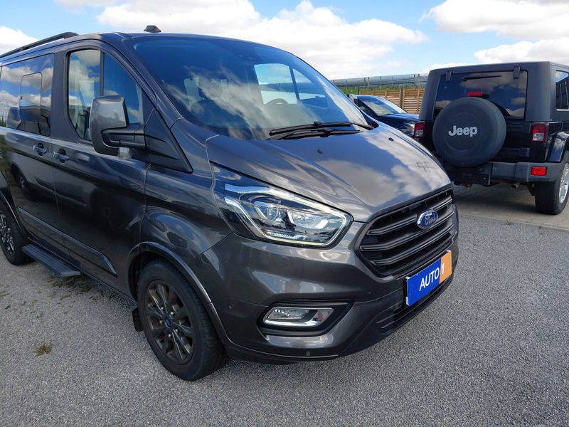 Ford Tourneo Custom 2.0 TDCi 320 L1 Tourneo Titanium — zdjęcie 6