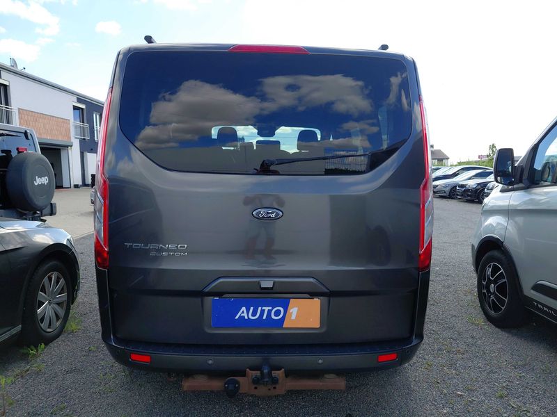 Ford Tourneo Custom 2.0 TDCi 320 L1 Tourneo Titanium — zdjęcie 4