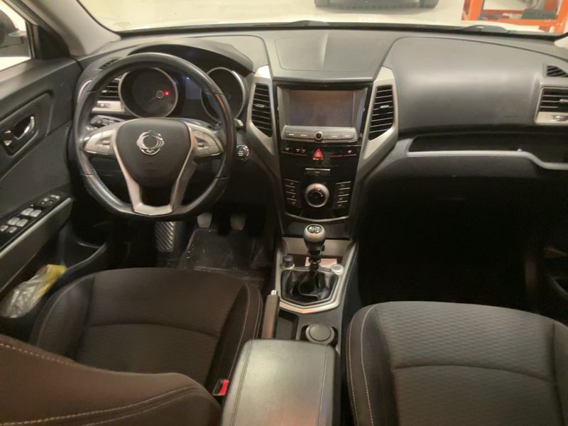 Ssangyong Tivoli 1.6 Turbodiesel Be Visual 4x2 — zdjęcie 12