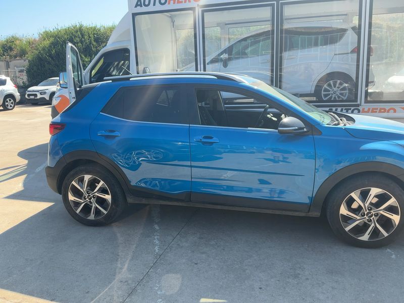 Kia Stonic 1.0 TGDI Mild-Hybrid GT Line — zdjęcie 7