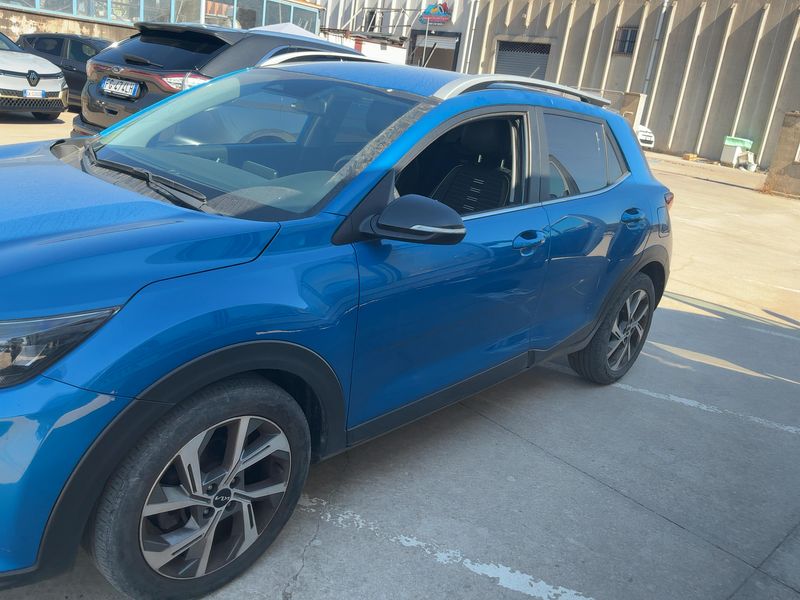 Kia Stonic 1.0 TGDI Mild-Hybrid GT Line — zdjęcie 4