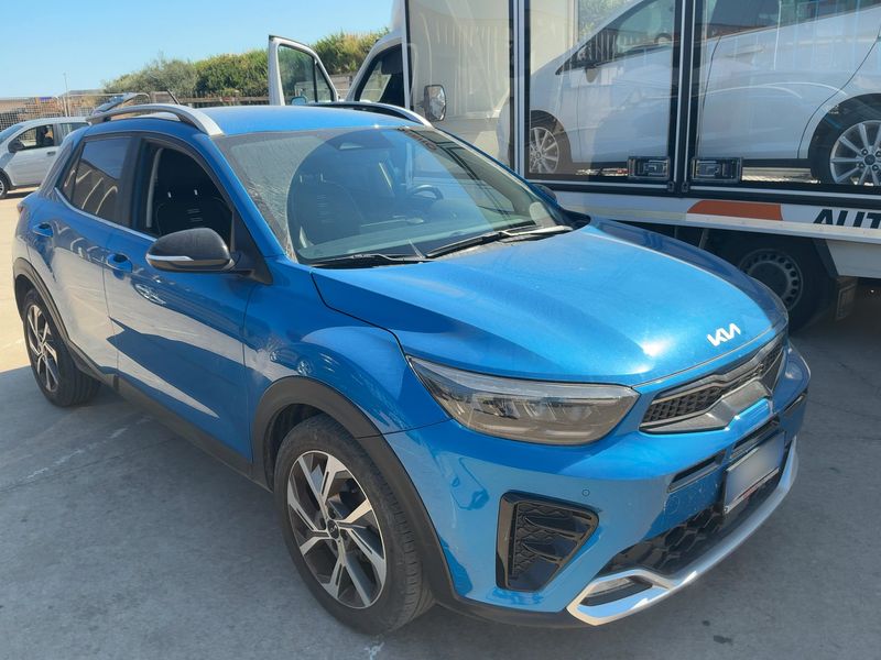 Kia Stonic 1.0 TGDI Mild-Hybrid GT Line — zdjęcie 8