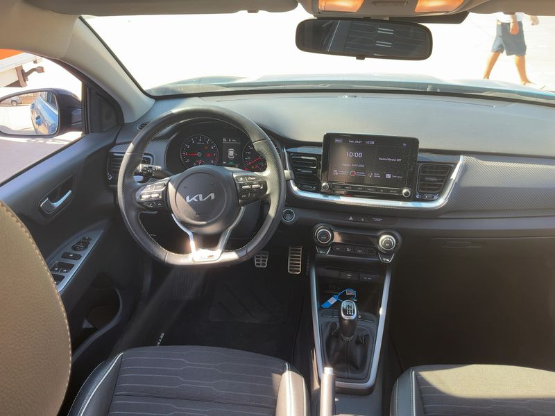 Kia Stonic 1.0 TGDI Mild-Hybrid GT Line — zdjęcie 12